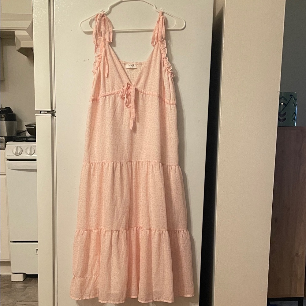 Storia Medium Gorgeous Light Pink Floral‎ Dress